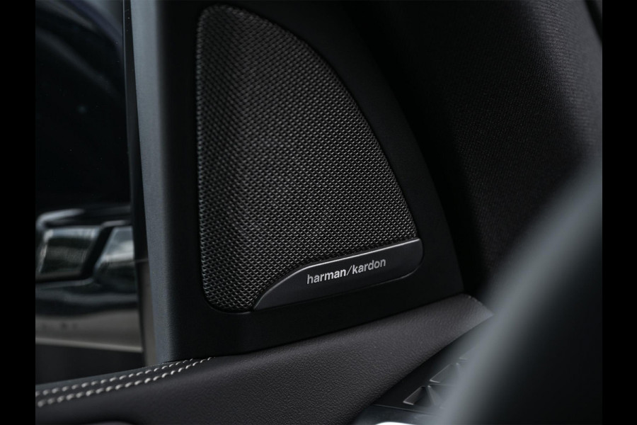 BMW X5 xDrive50e | M-Sport Pro | Panoramadak | Active Cruise | 360 Camera | Iconic Glow | Harman/Kardon | Memory Seats | Head-Up | Luchtvering | Ambiance Interieur | Trekhaak |
