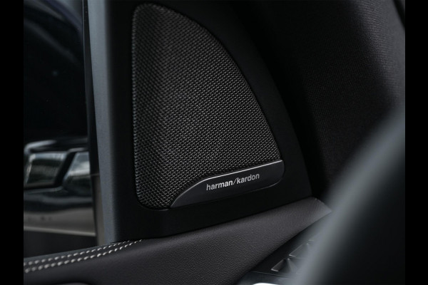 BMW X5 xDrive50e | M-Sport Pro | Panoramadak | Active Cruise | 360 Camera | Iconic Glow | Harman/Kardon | Memory Seats | Head-Up | Luchtvering | Ambiance Interieur | Trekhaak |