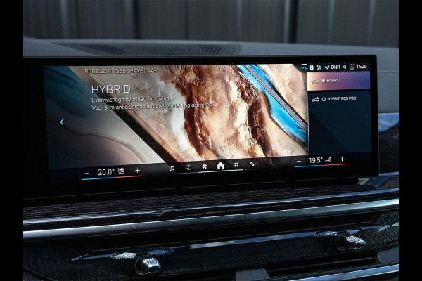 BMW X5 xDrive50e | M-Sport Pro | Panoramadak | Active Cruise | 360 Camera | Iconic Glow | Harman/Kardon | Memory Seats | Head-Up | Luchtvering | Ambiance Interieur | Trekhaak |