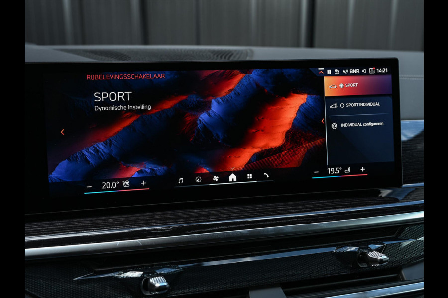 BMW X5 xDrive50e | M-Sport Pro | Panoramadak | Active Cruise | 360 Camera | Iconic Glow | Harman/Kardon | Memory Seats | Head-Up | Luchtvering | Ambiance Interieur | Trekhaak |
