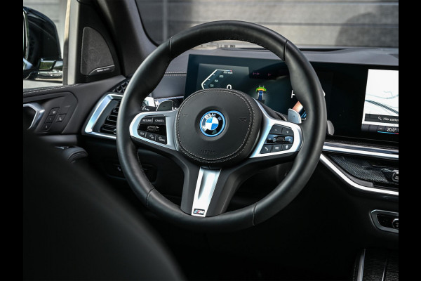 BMW X5 xDrive50e | M-Sport Pro | Panoramadak | Active Cruise | 360 Camera | Iconic Glow | Harman/Kardon | Memory Seats | Head-Up | Luchtvering | Ambiance Interieur | Trekhaak |