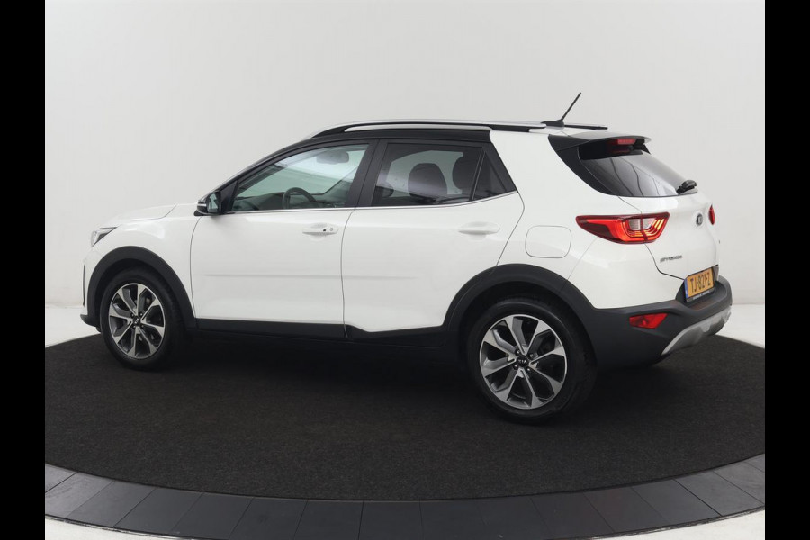 Kia Stonic 1.0 T-GDi ExecutiveLine Lederen bekleding | DAB radio | Carplay | Achteruitrij camera | Adaptive cruise control | Navigatie | Side assist | Keyless | Stoel & stuurwiel verwarming