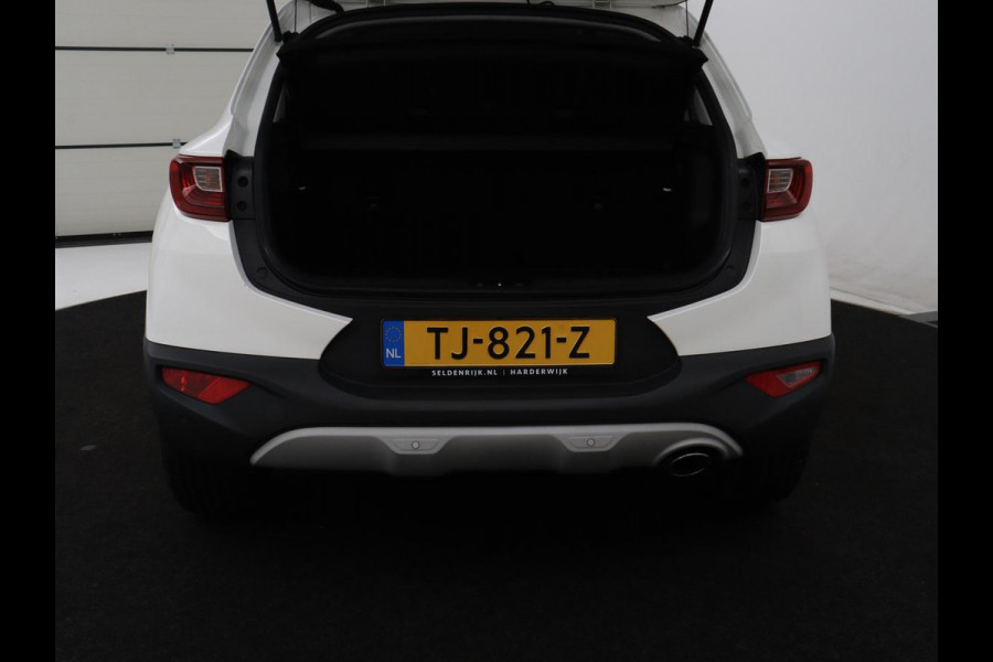 Kia Stonic 1.0 T-GDi ExecutiveLine Lederen bekleding | DAB radio | Carplay | Achteruitrij camera | Adaptive cruise control | Navigatie | Side assist | Keyless | Stoel & stuurwiel verwarming