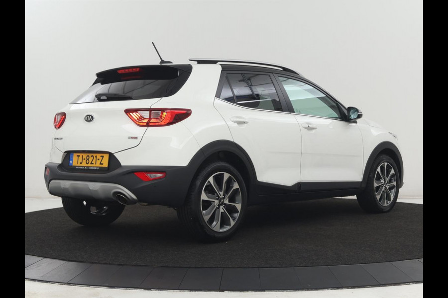 Kia Stonic 1.0 T-GDi ExecutiveLine Lederen bekleding | DAB radio | Carplay | Achteruitrij camera | Adaptive cruise control | Navigatie | Side assist | Keyless | Stoel & stuurwiel verwarming