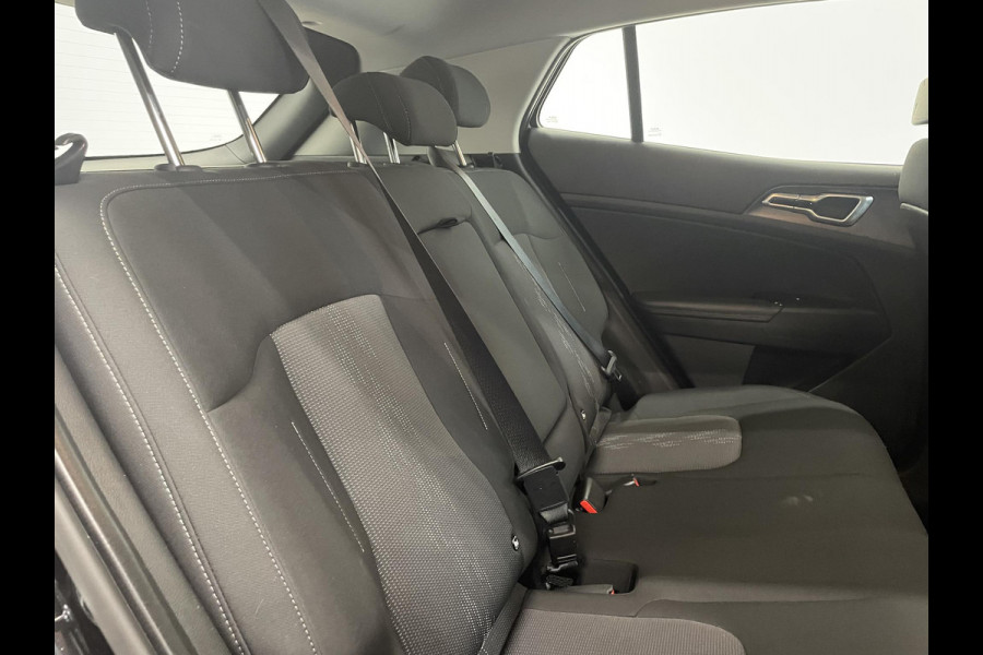 Kia Sportage 1.6 T-GDi Hybrid DynamicLine Navigatie Apple Carplay Android Auto Camera Parkeersensoren Adaptive Cruise Control Full Led Virtual Cockpit Climate Control Lichtmetalen velgen