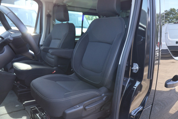 Renault Trafic 2.0 dCi 170pk L2 H1 DC BPM Vrij Black Line