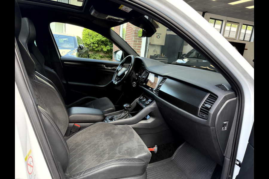 Škoda Kodiaq 1.5 TSI Sportline Panoramadak, Trekhaak, 20''Lmv