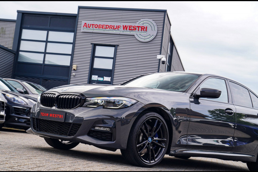 BMW 3-serie 330e | Head Up Display | 360 Camera | Stoelverwarming | Apple Carplay