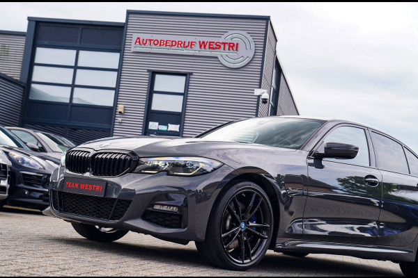 BMW 3-serie 330e | Head Up Display | 360 Camera | Stoelverwarming | Apple Carplay