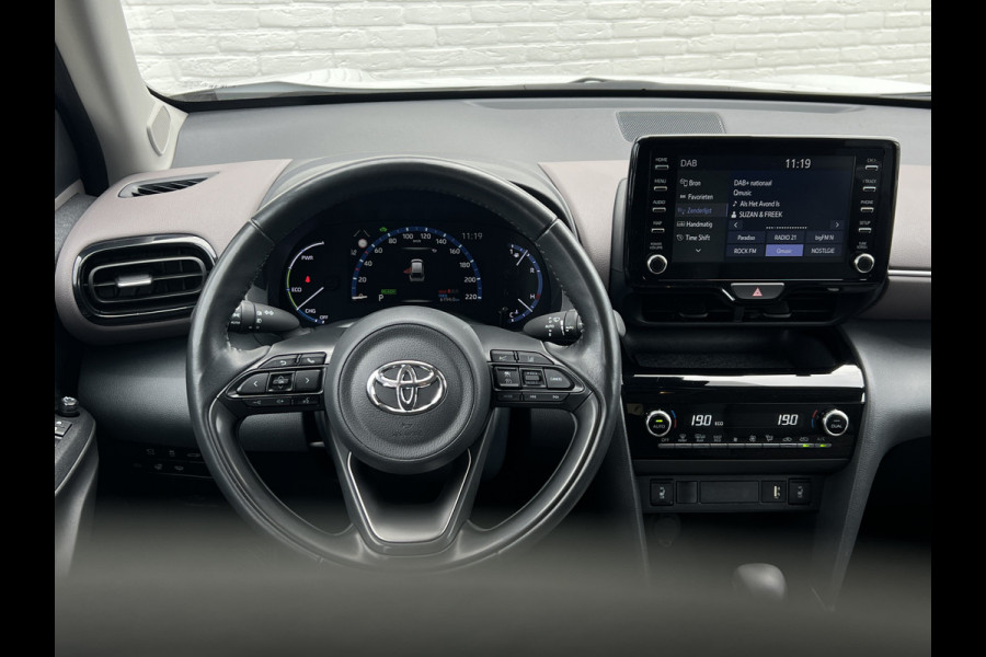 Toyota Yaris Cross 1.5 Hybrid Executive | Navi | 360 Camera | Carplay | Dodehoek | Winter Pack