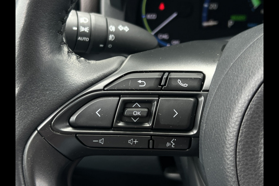 Toyota Yaris Cross 1.5 Hybrid Executive | Navi | 360 Camera | Carplay | Dodehoek | Winter Pack