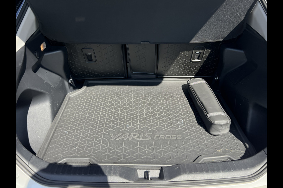 Toyota Yaris Cross 1.5 Hybrid Executive | Navi | 360 Camera | Carplay | Dodehoek | Winter Pack