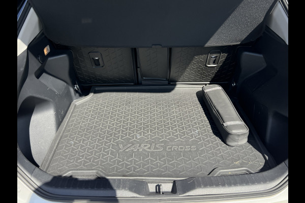 Toyota Yaris Cross 1.5 Hybrid Executive | Navi | 360 Camera | Carplay | Dodehoek | Winter Pack