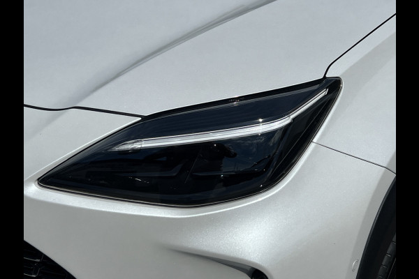 Toyota Yaris Cross 1.5 Hybrid Executive | Navi | 360 Camera | Carplay | Dodehoek | Winter Pack