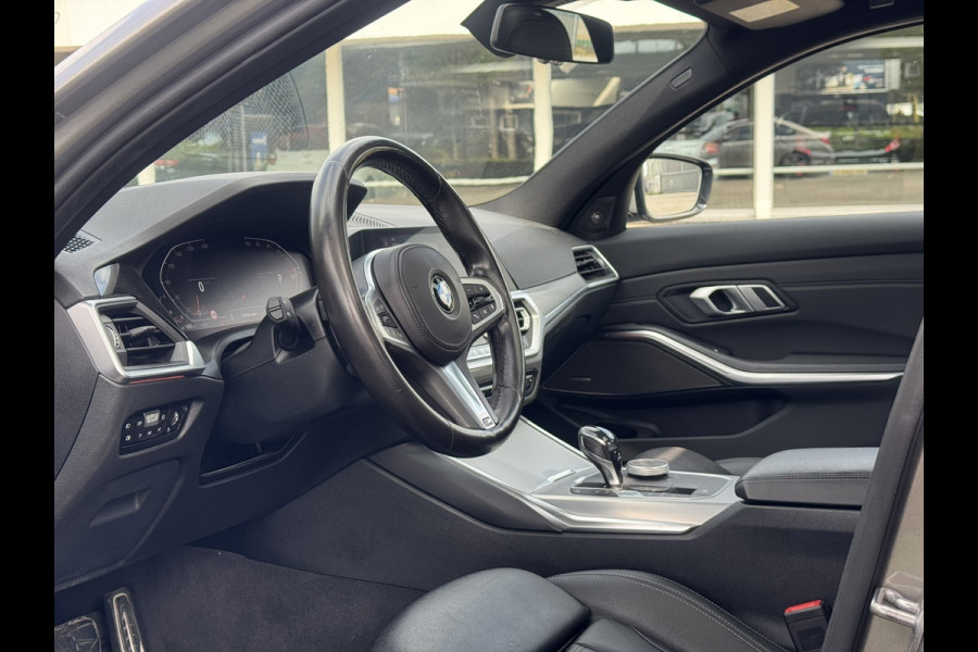 BMW 3-serie 330i High Executive Edition M Sport | Pano, Leder, Navi, Stoelverw., PDC, Cruise, Climate | Dealeroh. | Individual |