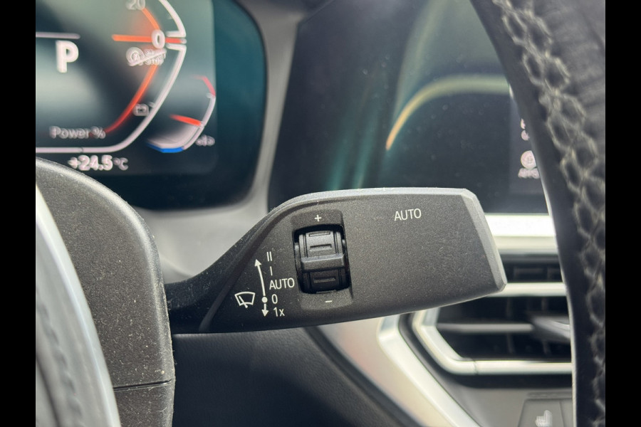 BMW 3-serie 330i High Executive Edition M Sport | Pano, Leder, Navi, Stoelverw., PDC, Cruise, Climate | Dealeroh. | Individual |