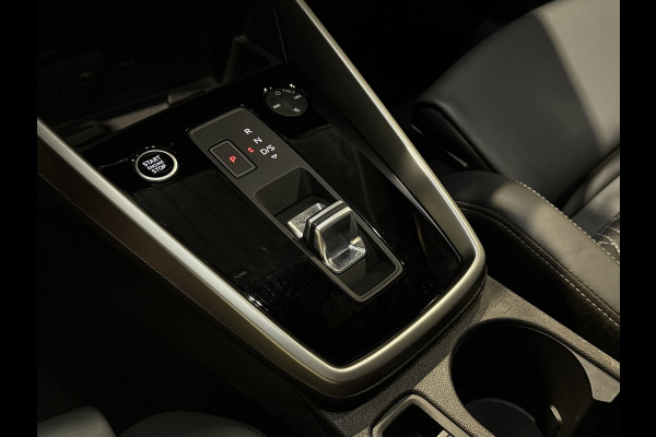 Audi A3 Sportback 40 TFSI e| RS stoelen | Carplay | Camera | ACC | S-line | Elektr. achterklep | Side Assist