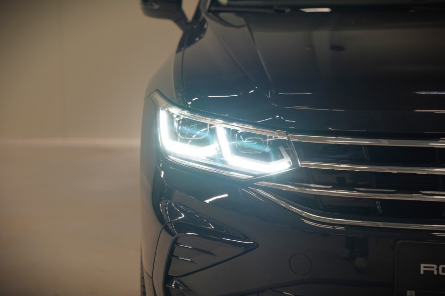 Volkswagen Tiguan 1.4 TSI eHybrid Elegance Business | Stoelverwarming | Stuurverwarming | Massage | iQ Light | Trekhaak | Ambiance Verlichting | Adaptive Cruise Control | Keyless | Apple Carplay | Navigatie | SOH 85,33%