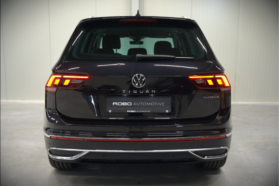 Volkswagen Tiguan 1.4 TSI eHybrid Elegance Business | Stoelverwarming | Stuurverwarming | Massage | iQ Light | Trekhaak | Ambiance Verlichting | Adaptive Cruise Control | Keyless | Apple Carplay | Navigatie | SOH 85,33%