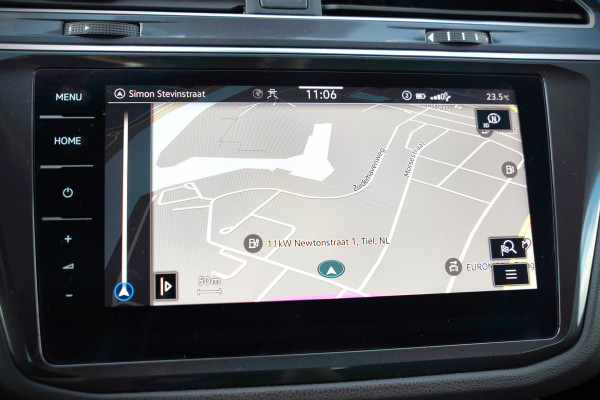 Volkswagen Tiguan 1.4 TSI eHybrid Elegance Business | Stoelverwarming | Stuurverwarming | Massage | iQ Light | Trekhaak | Ambiance Verlichting | Adaptive Cruise Control | Keyless | Apple Carplay | Navigatie | SOH 85,33%