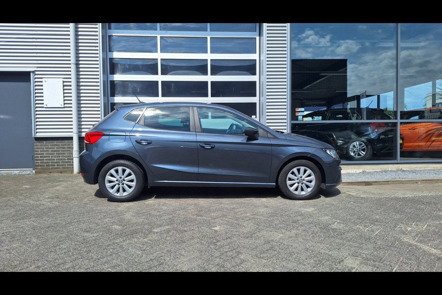 Seat Ibiza 1.0 TSI Style Business Intense/Nav/Ecc/Camera/Pdc V/A/Lm Velgen/Enz