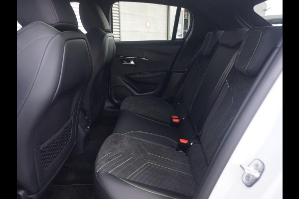 Peugeot 208 1.2 Hybrid 110 e-DCS6 GT | TOT 8 JAAR GARANTIE | ALCANTARA INTERIEUR