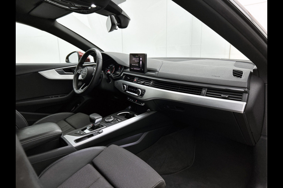 Audi A5 Sportback 40 TFSI Sport S-line Edition(NL-auto, Goed OnderH, Trekhaak, StoelV, Climate Con, Navi, PDC, Cruise Con, Etc)