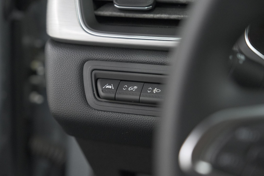 Renault Captur Mild Hybrid 140 Intens | Trekhaak | Camera | Apple Carplay | 18 Inch Lichtmetalen Velgen