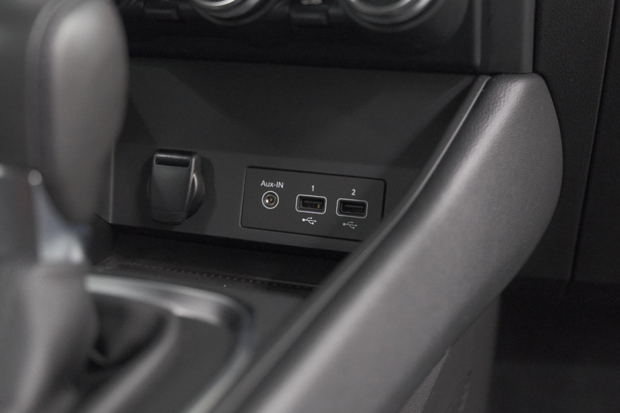 Renault Captur Mild Hybrid 140 Intens | Trekhaak | Camera | Apple Carplay | 18 Inch Lichtmetalen Velgen