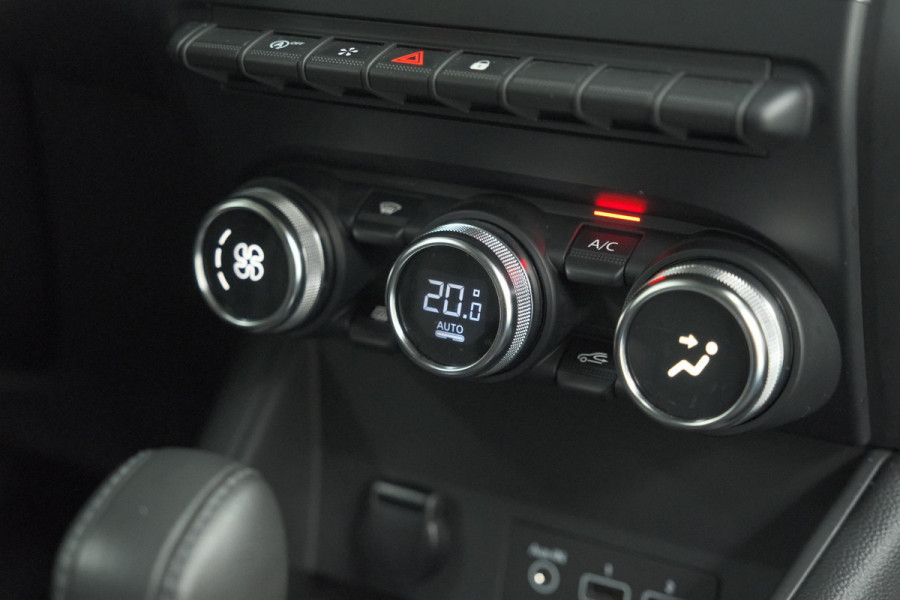 Renault Captur Mild Hybrid 140 Intens | Trekhaak | Camera | Apple Carplay | 18 Inch Lichtmetalen Velgen