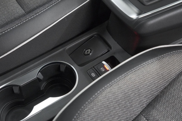 Renault Captur Mild Hybrid 140 Intens | Trekhaak | Camera | Apple Carplay | 18 Inch Lichtmetalen Velgen