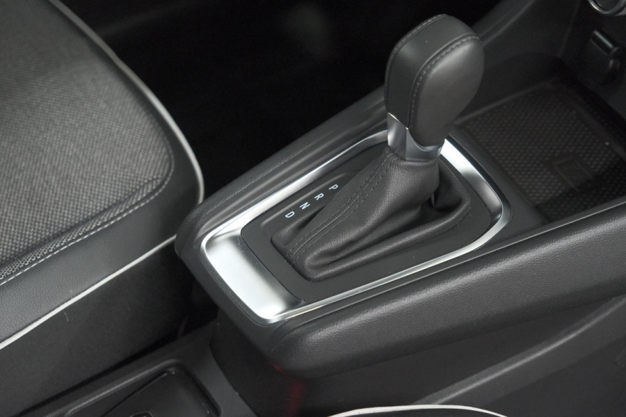 Renault Captur Mild Hybrid 140 Intens | Trekhaak | Camera | Apple Carplay | 18 Inch Lichtmetalen Velgen