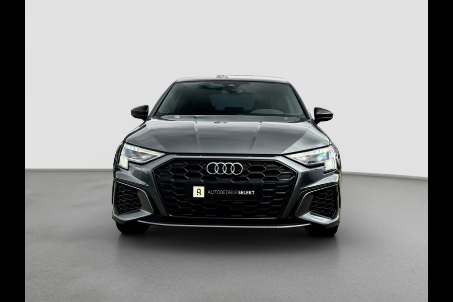 Audi A3 Sportback 45 TFSI e | Pano | Matrix | Memory | RS stoelen | Camera | Keyless | Bang Olufsen | Sfeerverlichting | 1e eig.