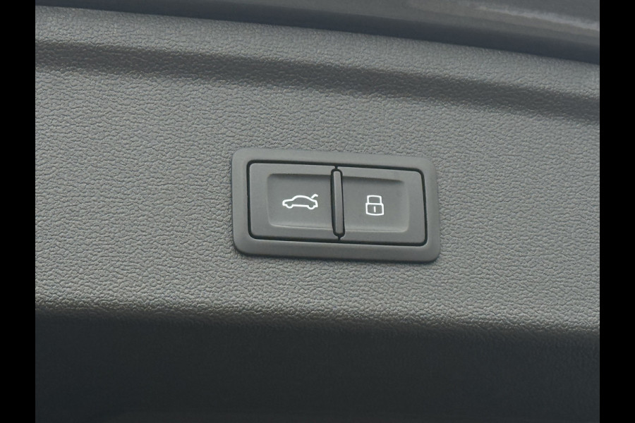 Audi A3 Sportback 45 TFSI e | Pano | Matrix | Memory | RS stoelen | Camera | Keyless | Bang Olufsen | Sfeerverlichting | 1e eig.