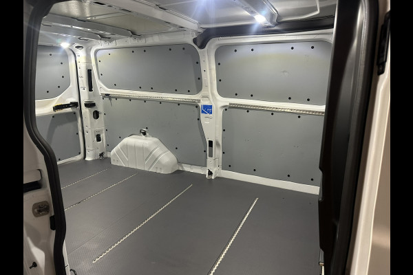 Ford Transit Custom 2.0 TDCI 105pk L2H1 Euro6 Airco | Camera | Apple Carplay | Cruisecontrol | LED | Stoelverwarming Verwamde voorruit, Android Auto, Parkeersensoren, Bijrijdersbank, 2800kg trekvermogen