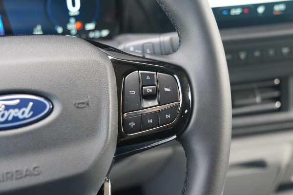 Ford Transit Custom 340 2.5 PHEV L2H1 Limited 232pk 9 Zits - Keyless - ACC - Blindspot - Camera - Carplay - Navi - Prijs excl. BTW - Rijklaar