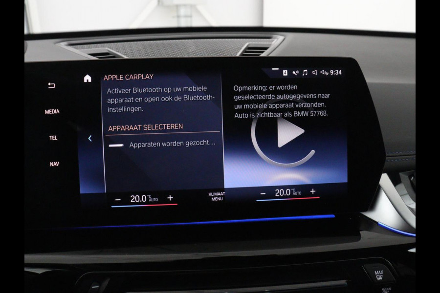 BMW X1 xDrive23i M-sport | Panoramadak | Head-up | Harman Kardon | Stuur/Stoelverwarming | 360 camera | Carplay | Memory | Climate control | Sfeerverlichting | Full LED | Leder / Alcantara