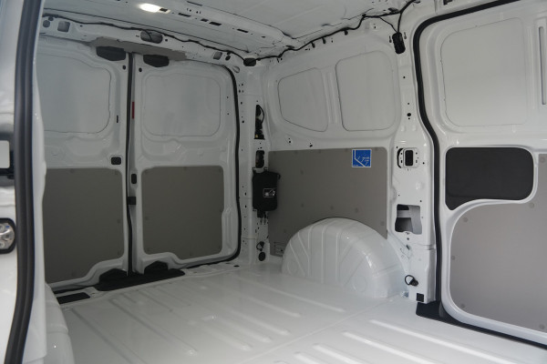 Ford E-Transit Custom 320 L1H1 Limited 71 kWh 218pk - 2x Schuifdeur - Trekhaak - Camera - Carplay - Rijklaar