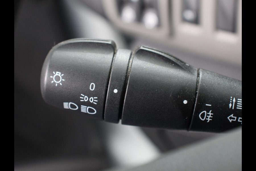 Renault Trafic Passenger 1.6 dCi Zen Energy 9persoons PERSONENBUS Prijs incl. btw/bpm Airco Trekhaak Radio Elektrische pakket
