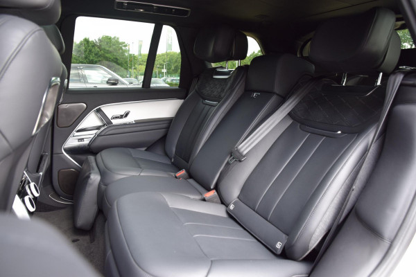 Land Rover Range Rover 4.4 P530 SV