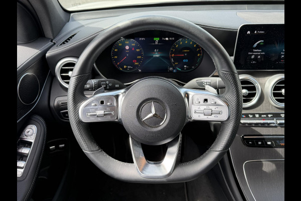 Mercedes-Benz GLC 300e 4MATIC AMG Line 19"/Luchtvering/Matrix LED/Keyless/Memory + stoelverwarming/Sfeerverlichting/Elektrische klep/Apple Carplay & Android Auto