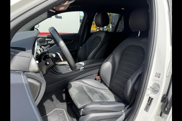 Mercedes-Benz GLC 300e 4MATIC AMG Line 19"/Luchtvering/Matrix LED/Keyless/Memory + stoelverwarming/Sfeerverlichting/Elektrische klep/Apple Carplay & Android Auto