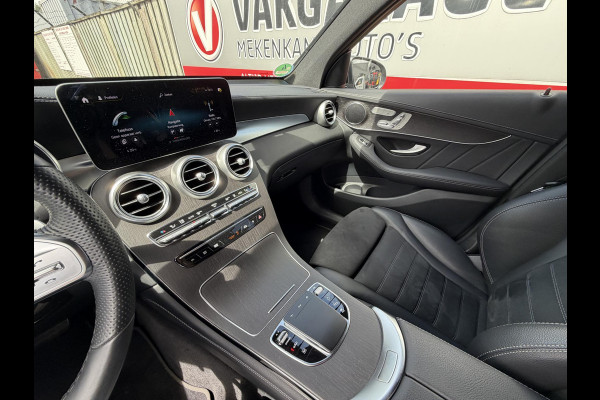 Mercedes-Benz GLC 300e 4MATIC AMG Line 19"/Luchtvering/Matrix LED/Keyless/Memory + stoelverwarming/Sfeerverlichting/Elektrische klep/Apple Carplay & Android Auto