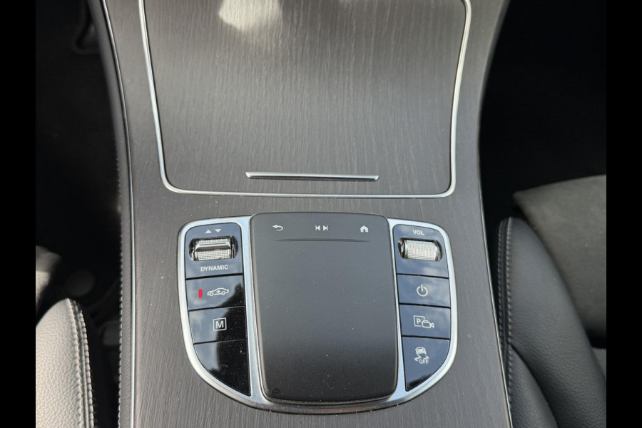 Mercedes-Benz GLC 300e 4MATIC AMG Line 19"/Luchtvering/Matrix LED/Keyless/Memory + stoelverwarming/Sfeerverlichting/Elektrische klep/Apple Carplay & Android Auto