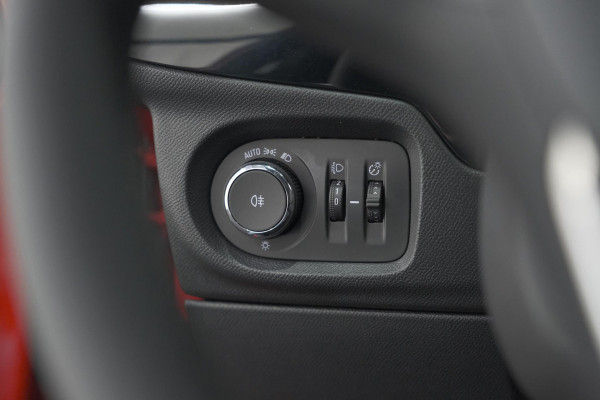 Opel Corsa Electric Yes 50 kWh | 11 KW Lader | SOH 99,3% | Apple Carplay | Parkeersensoren
