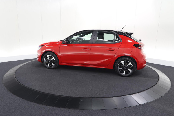 Opel Corsa Electric Yes 50 kWh | 11 KW Lader | SOH 99,3% | Apple Carplay | Parkeersensoren