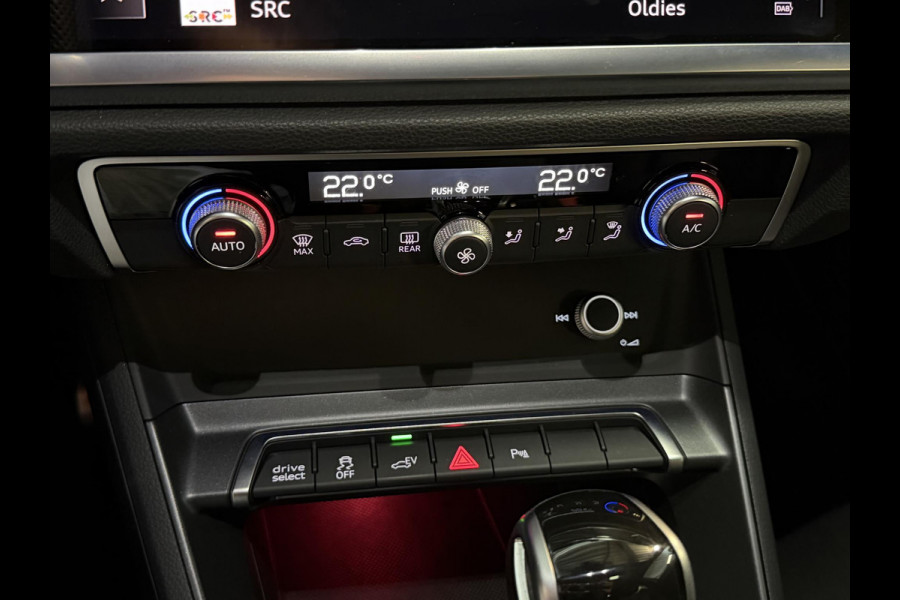Audi Q3 Sportback 45 TFSI e S Edition 20"/B&O/Panoramadak/Leder/Matrix LED/Dodehoek/Adaptieve cruise/Sfeerverlichting/Camera/Elektrische klep