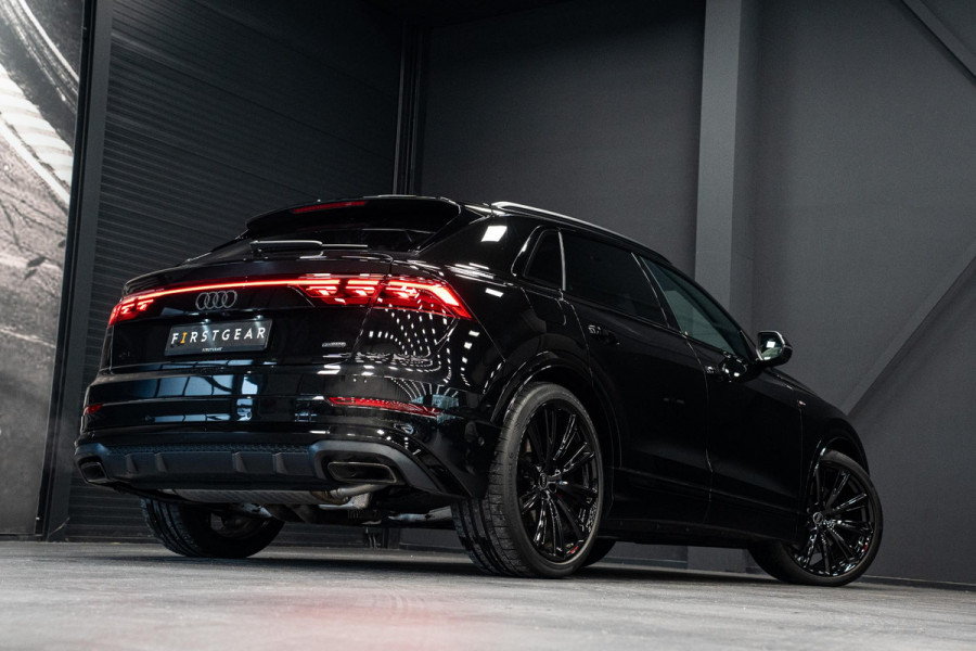 Audi Q8 55 TFSI e quattro Pro Line S *Bang & Olufsen / AWD-Besturing / Panorama / Carbon Interieur / Surround View / Matrix LED / Memory*