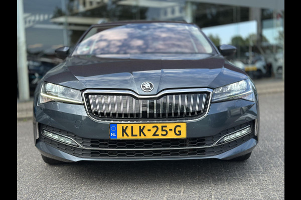 Škoda Superb Combi 1.4 TSI iV PHEV Business Edition Plus | SOH: 93,4% | Trekhaak | Adaptive CC | LED | Bliss | Camera | Memory Seat |