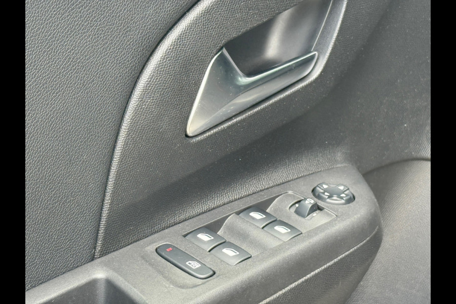 Opel CORSA-E Elegance 50 kWh 11kW 3FASE 93% SOH CAMERA CARPLAY PDC